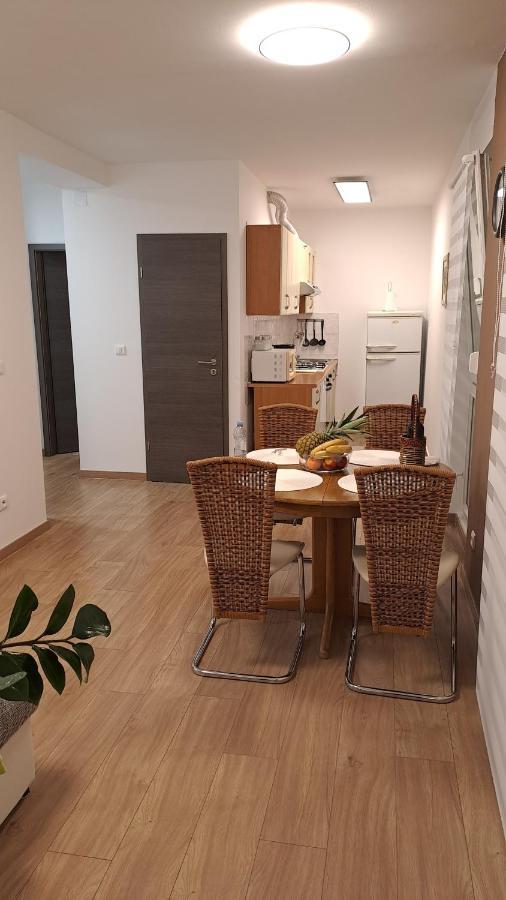 Greenline Pula Apartment Ngoại thất bức ảnh